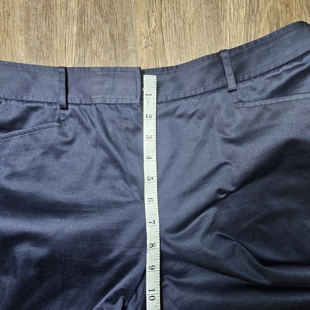 Lafayette 148 Women Shorts Sz 8 Navy Bermuda Style W Pockets Preppy,Chic - Picture 6 of 11